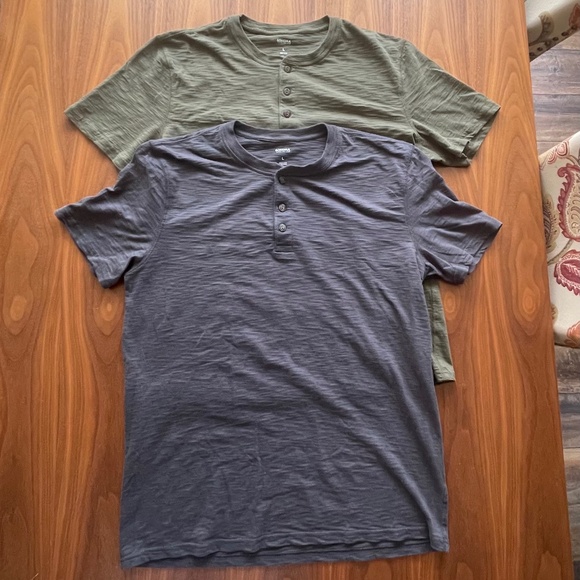 Like new. Set of 2 Sonoma Heathered Olive green & Grey 3 Button Henley- Men's L - Picture 2 of 11